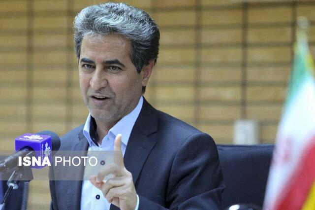تداوم تعطیلی ناوگان حمل و نقل عمومی، ممنوعیت سوار کردن 4 مسافر در تاکسی ها