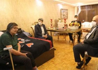 عیادت رئیس سازمان سینمایی و مدیرعامل صندوق اعتباری هنر از رضا رویگری