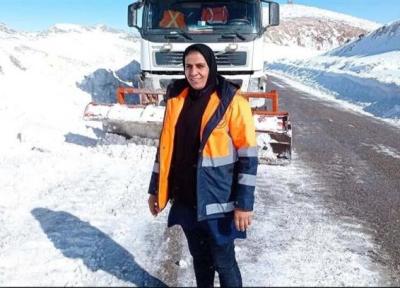 تصاویر ، شیرزن جاده های برفی را بشناسید ، تنها زن راهدار ایرانی که راننده تریلی هم بوده است ، دوست داشتم فوتبالیست شوم ، از بچگی عشق کامیون بودم